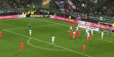 镜报：曼联有信心在明夏以7000万镑签下亚当-沃顿（镜报：曼联有望明夏以7000万英镑签下亚当·沃顿）