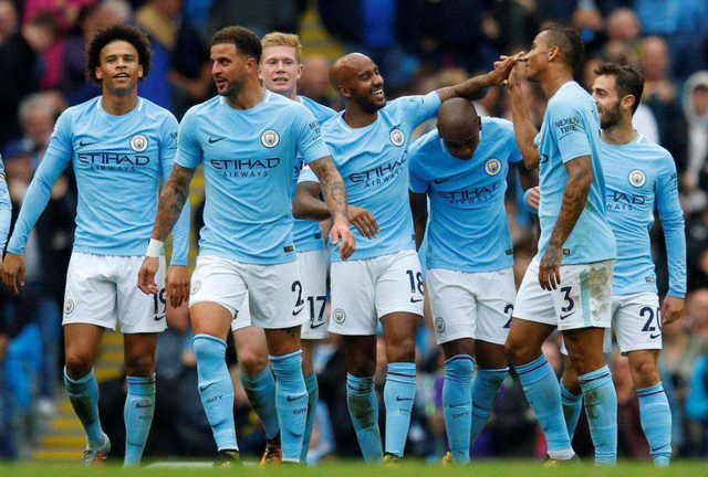 每体：法兰克福球迷在诺坎普制造骚乱，将面临欧足联的处罚（每体：法兰克福球迷在诺坎普引发骚动，或将受到欧足联处罚）