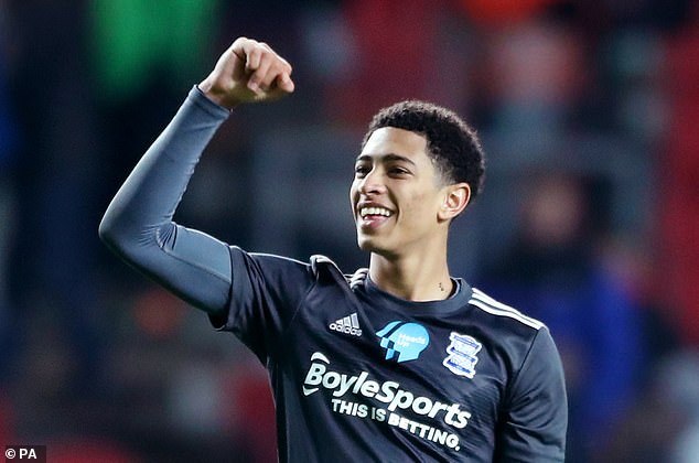 残特奥会甘肃代表团单日收获3金1银3铜（甘肃代表团在残特奥会单日斩获3金1银3铜）