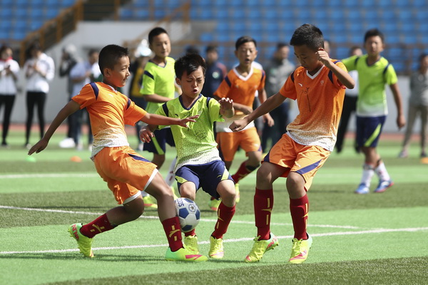 球队的未来？梅州副总经理：还要等老板的通知，球队会继续的（梅州副总：球队将继续运营，未来静待老板通知）