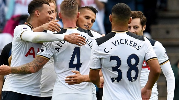 维拉vs阿森纳前瞻：英超前3大战 枪手主力双中卫缺席 谁也难赢（英超前三强强对话：维拉对阵阿森纳，枪手双中卫缺阵，难分高下）