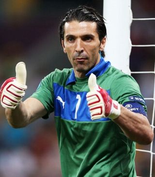 克雷桑同时期球员数值最高？国安有机会拿下80万美金，亚冠1+1+1（克雷桑同代数值第一？国安有望进账80万美元，亚冠或施行1+1+1）