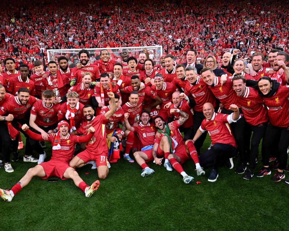 阿媒：埃切韦里想冬窗租回河床，但曼城希望再次租给欧洲球队（阿媒：埃切韦里盼冬窗租回河床，曼城倾向再将其租至欧洲球队）