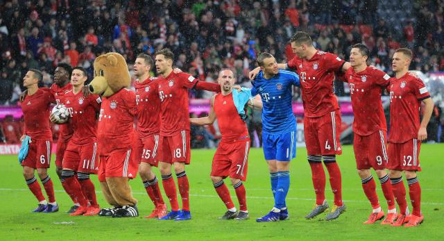 比赛尾声扑点，迈尼昂：我很自信，我的队友们也信任我（末段扑点，迈尼昂：我很自信，队友也相信我）