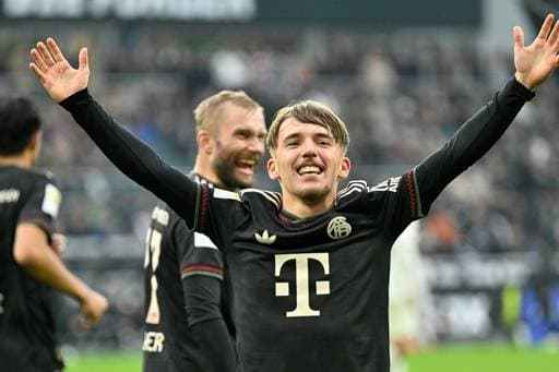 世体：奥尔莫左肩脱臼恢复良好，预计伤缺一个月（世体：奥尔莫左肩脱臼恢复顺利，预计将缺阵约四周）